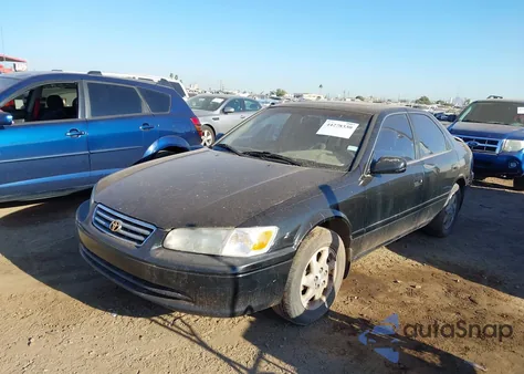 2000 Toyota Camry Le V6 z USA, uszkodzony, nr VIN JT2BF22K0Y0272053